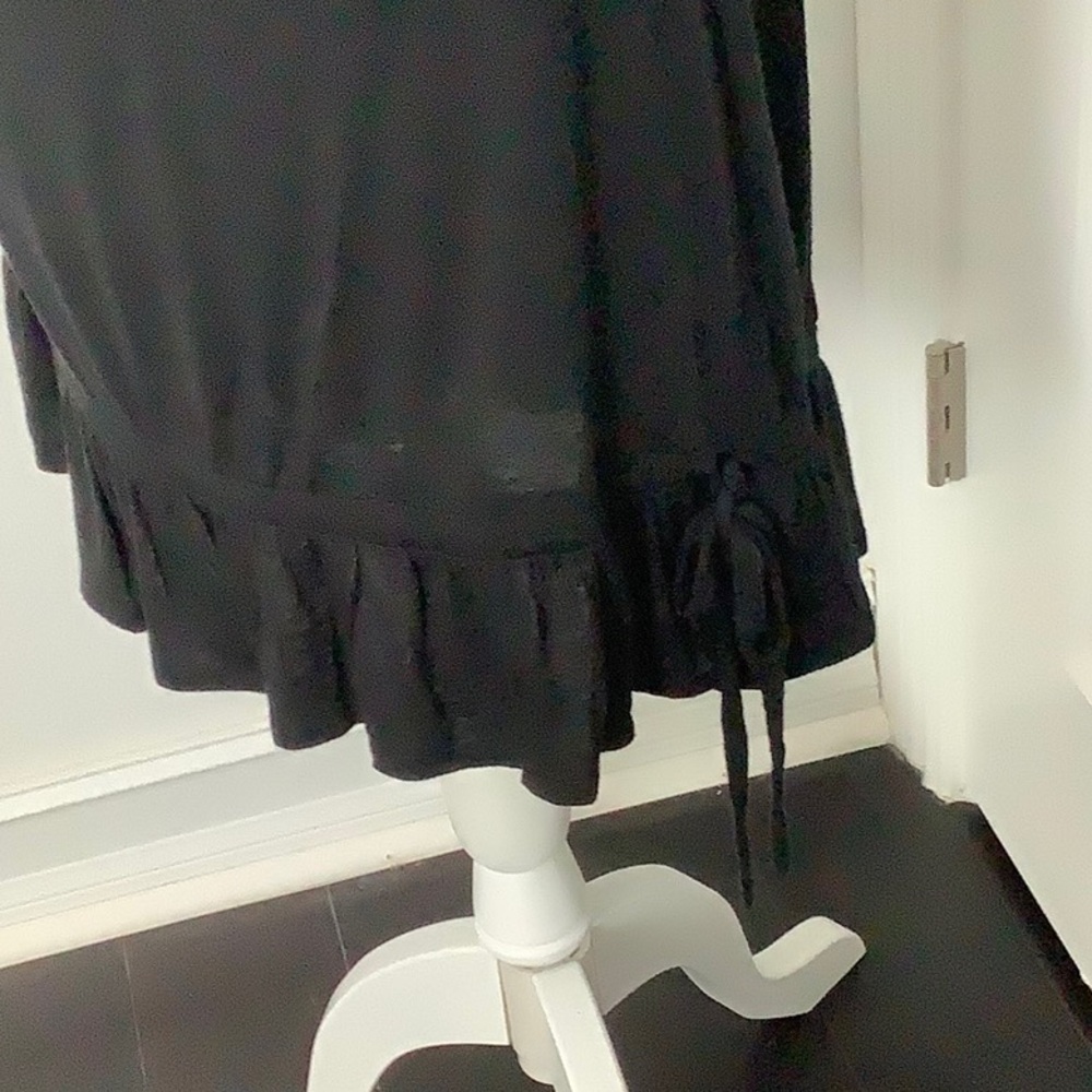 Nine West Black Ruched Ruffled Tunic, Size M - Picture 6 of 11